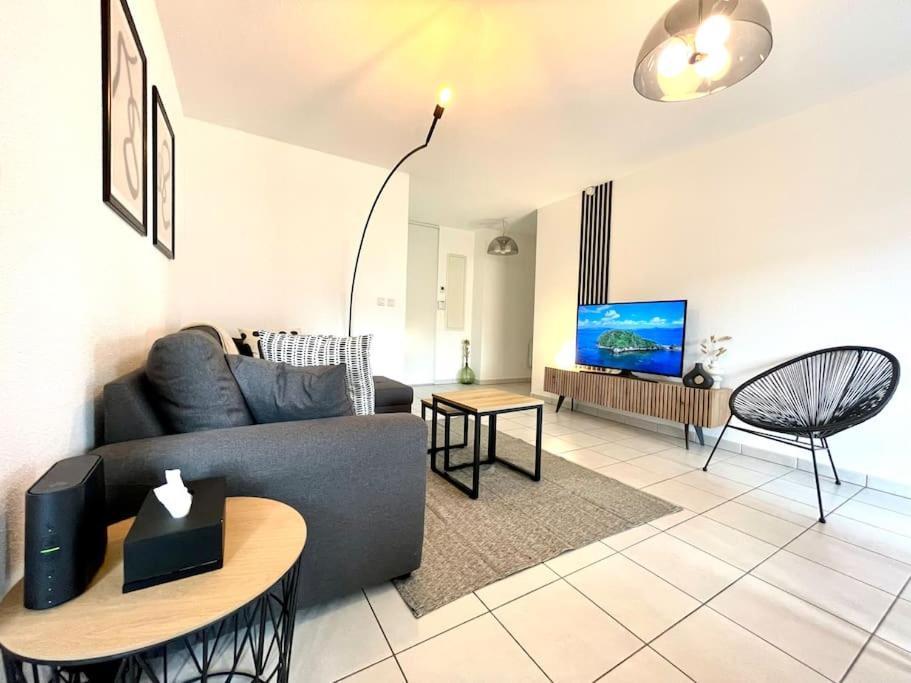 Le Central - Confort Et Calme Au Centre-Ville - Lits Queen Size Bellegarde-sur-Valserine Eksteriør bilde